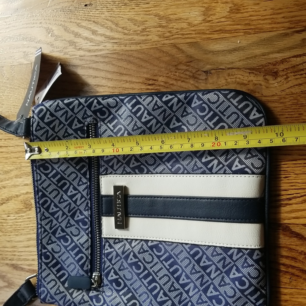 NWT Nautica Crossbody Nautical Logo Versatile Travel Functional Lightweight - Picture 3 of 9
